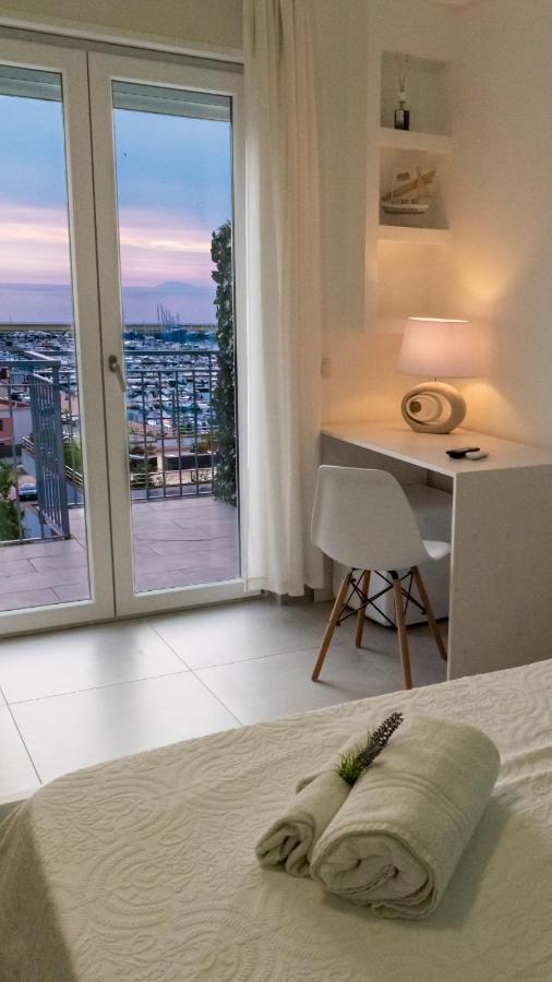 Bed and Breakfast Quasi In Porto à Agropoli Extérieur photo